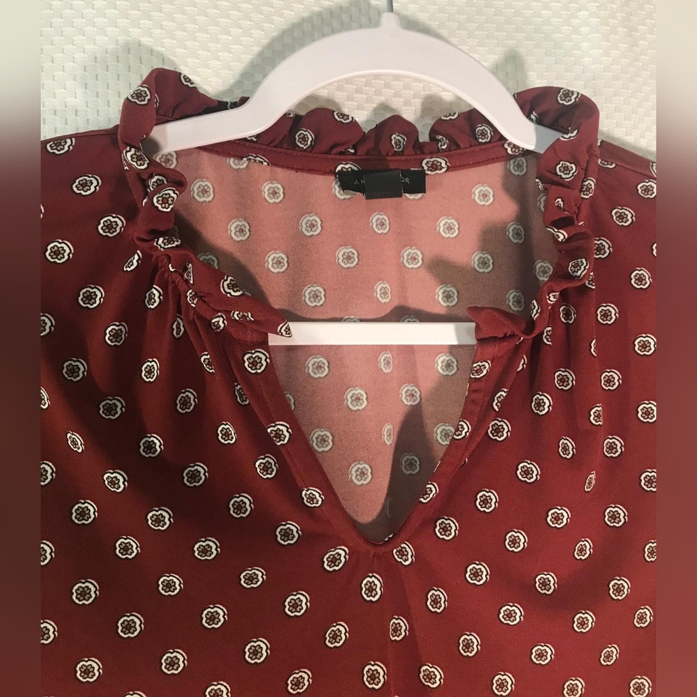 ANN TAYLOR FOCTORY  Women's Red PattƁerned Blouse zize MP Made In India - Picture 6 of 8